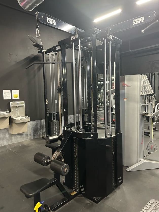 Lat Pulldown Machine